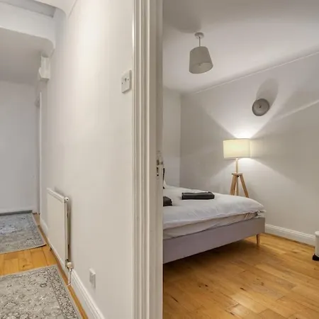 Appartamento Grove Retreat 1 Bed Steps From Ladbroke Station Londra Esterno foto