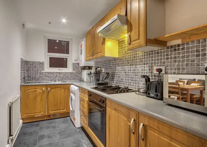 Grove Retreat 1 Bed Steps From Ladbroke Station