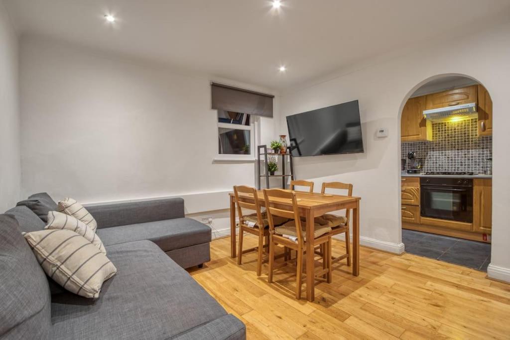 Apartment Grove Retreat 1 Bed Steps From Ladbroke Station