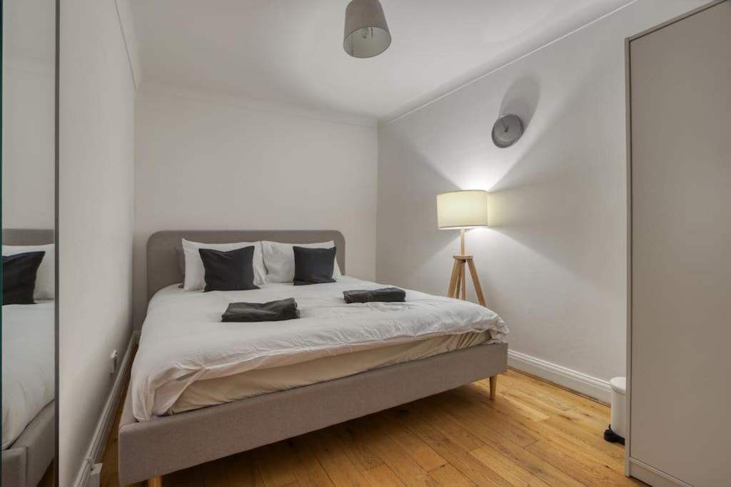 Grove Retreat 1 Bed Steps From Ladbroke Station Apartment *
